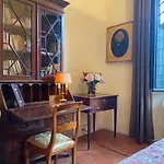 Palazzo Farini *