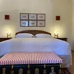 Palazzo Farini Bed and Breakfast