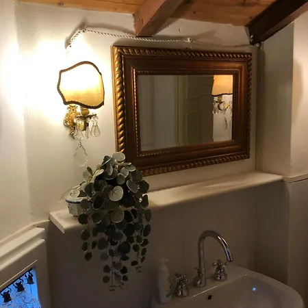 Palazzo Farini 3*