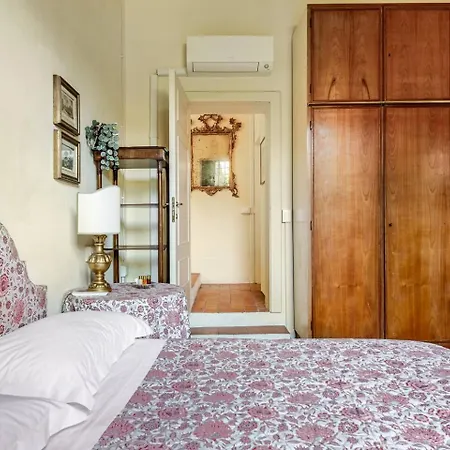 Palazzo Farini Bed & Breakfast 3*